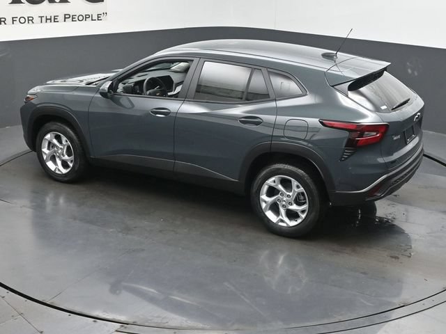 New 2026 Chevrolet Trax LS w/ LS Convenience Package FWD image 20