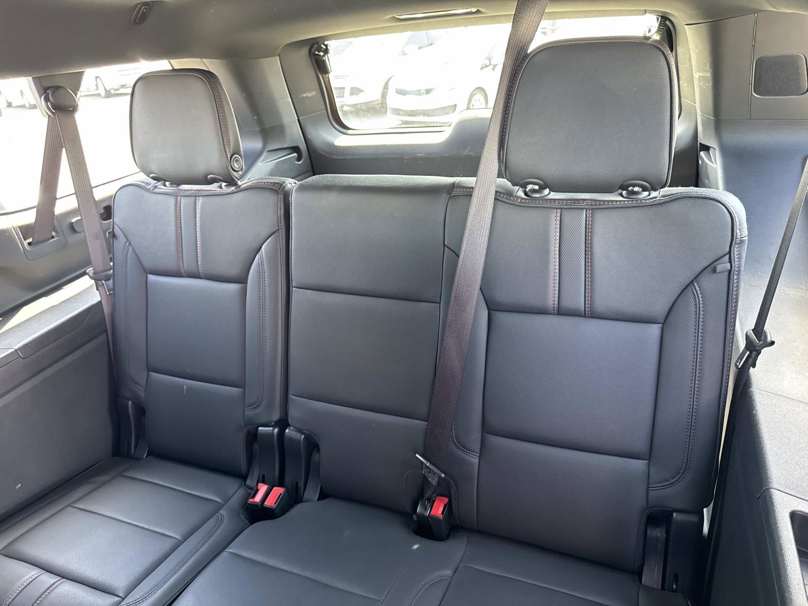 Used 2025 Chevrolet Suburban RST image 26