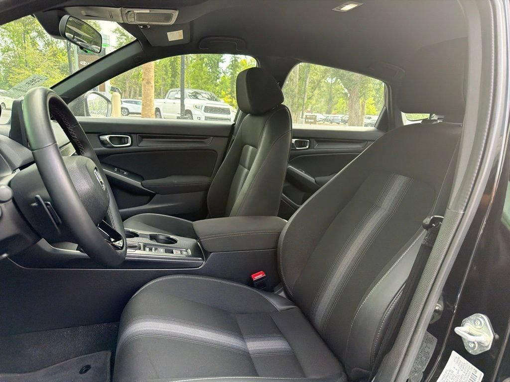 Used 2025 Honda Civic Sport image 9
