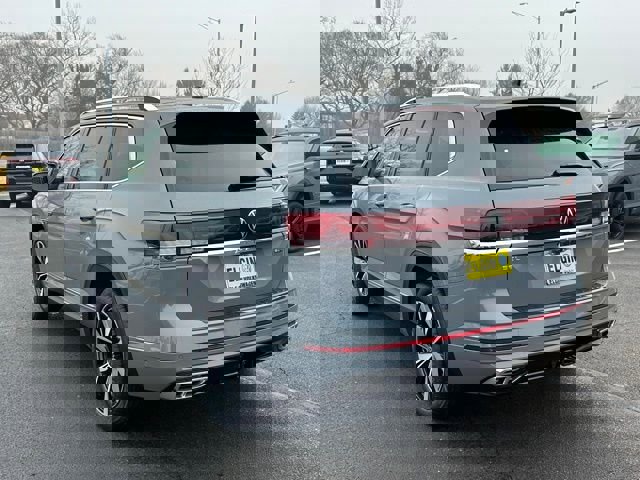 New 2026 Volkswagen Atlas SEL Premium R-Line image 4