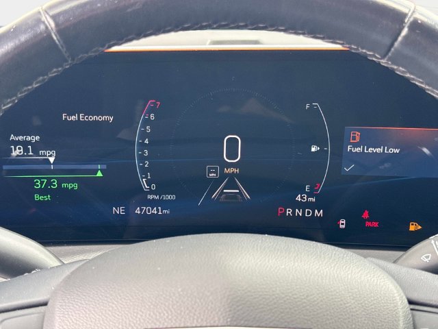 Used 2025 Cadillac XT4 Premium Luxury FWD image 28