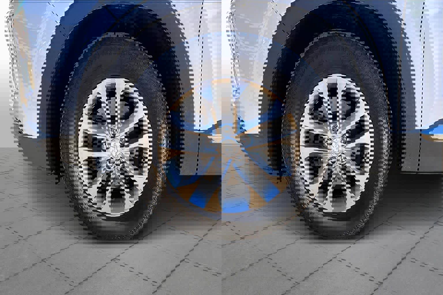 Used 2020 Hyundai Santa Fe SE image 4