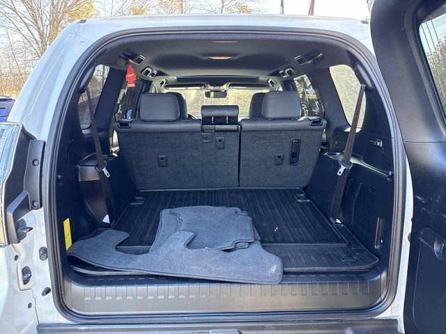 Used 2020 Lexus GX 460 Premium w/ Premium Package image 12