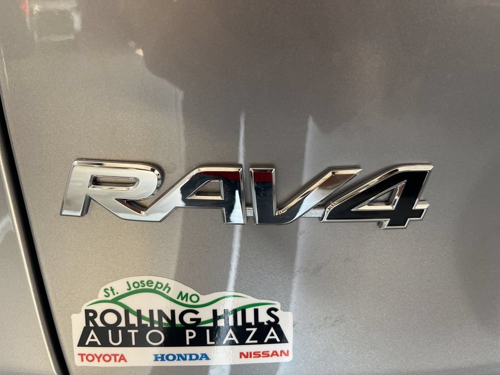 Used 2025 Toyota RAV4 XLE Premium w/ Weather Package AWD/4WD image 44