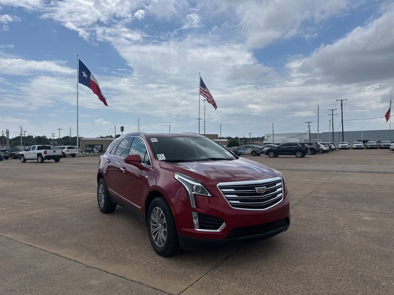 Used 2019 Cadillac XT5 Luxury AWD/4WD image 1