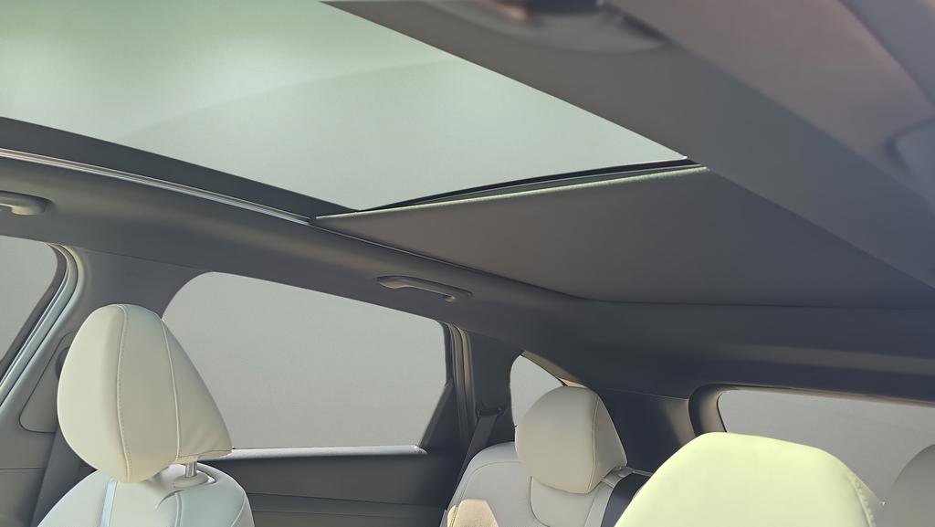 New 2026 Hyundai Tucson Limited w/ Tow & Go Package image 14