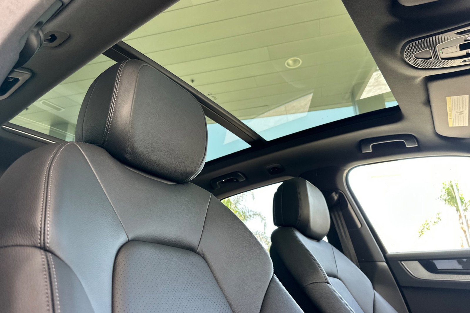 Used 2026 Porsche Cayenne image 17