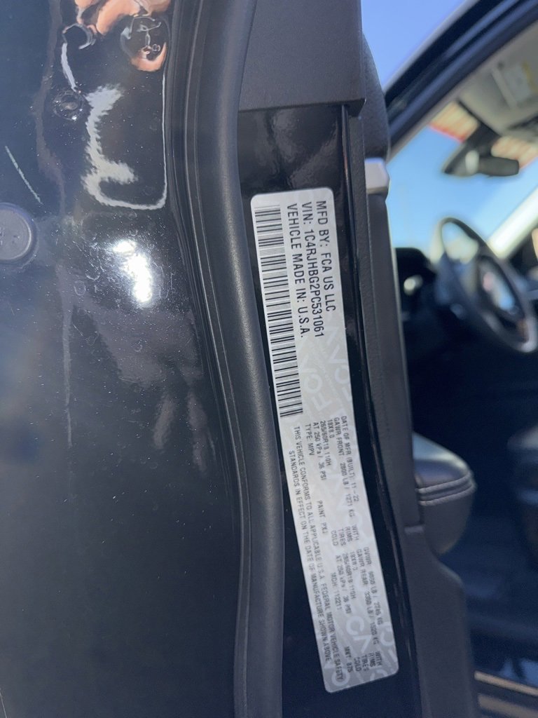 Used 2023 Jeep Grand Cherokee Limited image 35