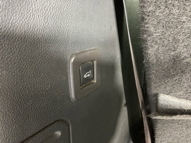 Used 2012 Lincoln Navigator 4WD image 31