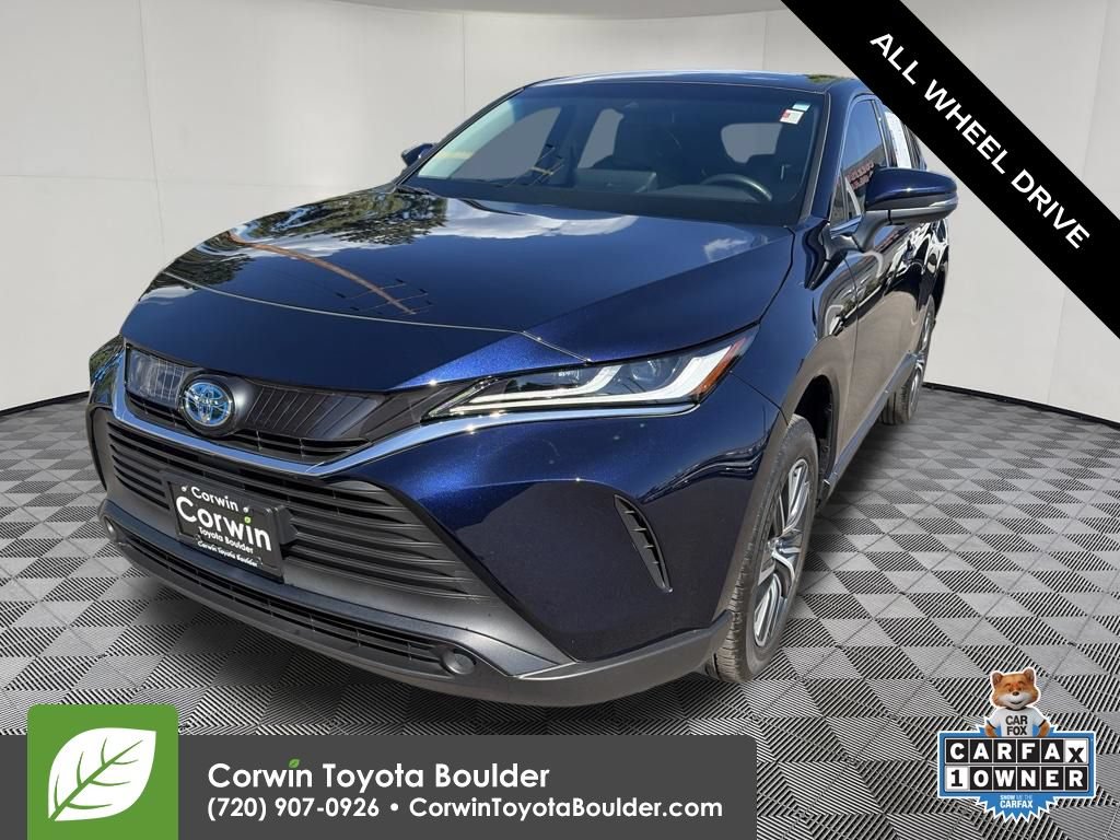 Used 2024 Toyota Venza LE AWD/4WD image 3