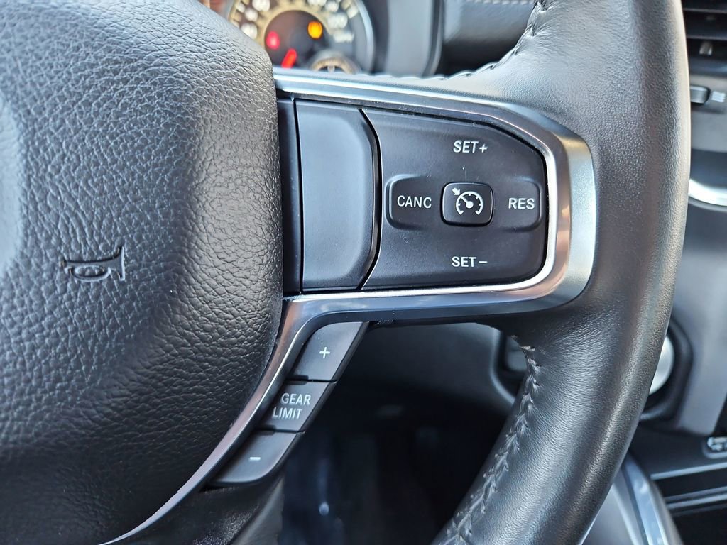 Used 2024 RAM 1500 Laramie image 12