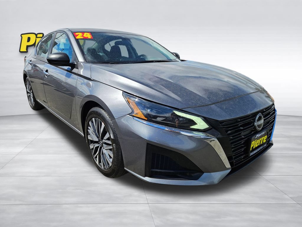 Used 2024 Nissan Altima 2.5 SV FWD image 6