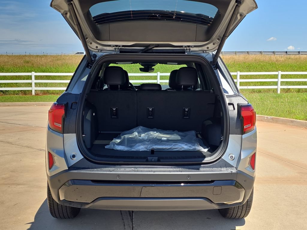 New 2026 GMC Terrain Elevation w/ Elevation Premium Package AWD/4WD image 12
