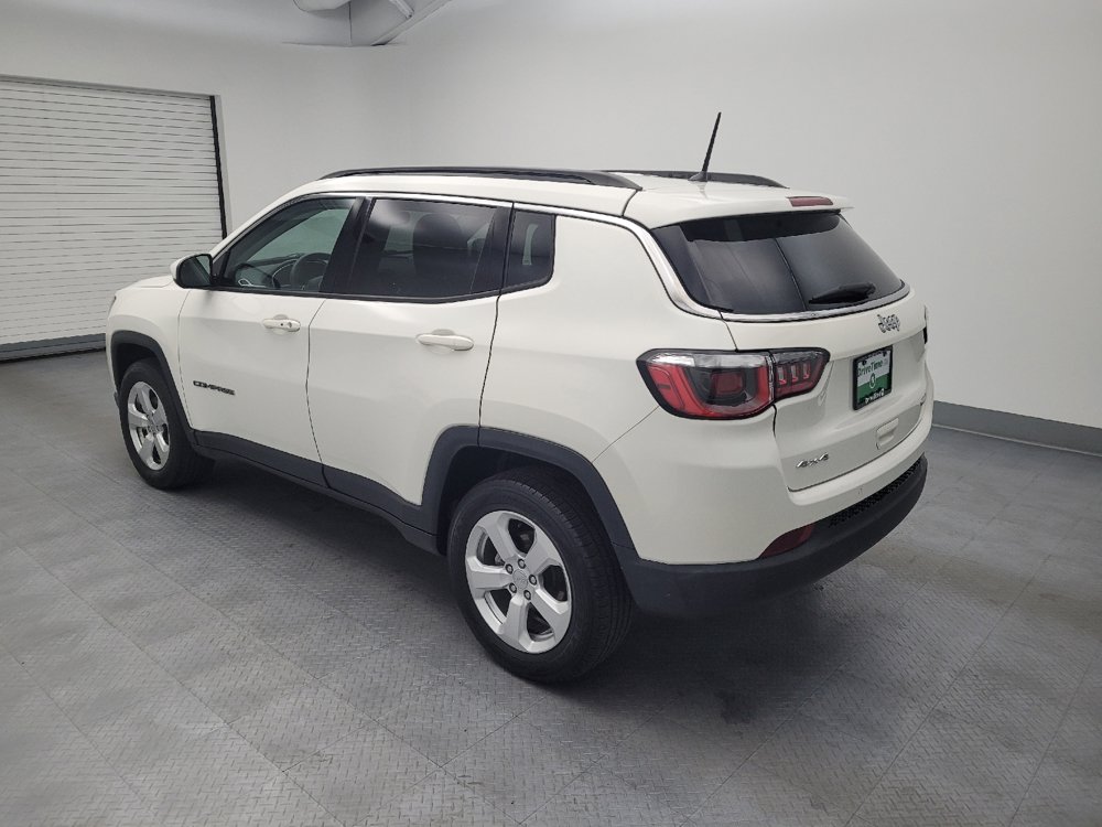 Used 2018 Jeep Compass Latitude w/ Safe & Security Group AWD/4WD image 3