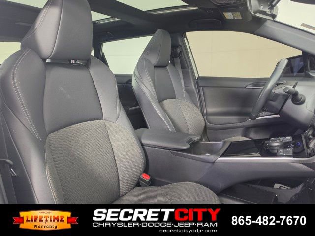 Used 2024 Toyota bZ4X XLE w/ Weather Package AWD/4WD image 33