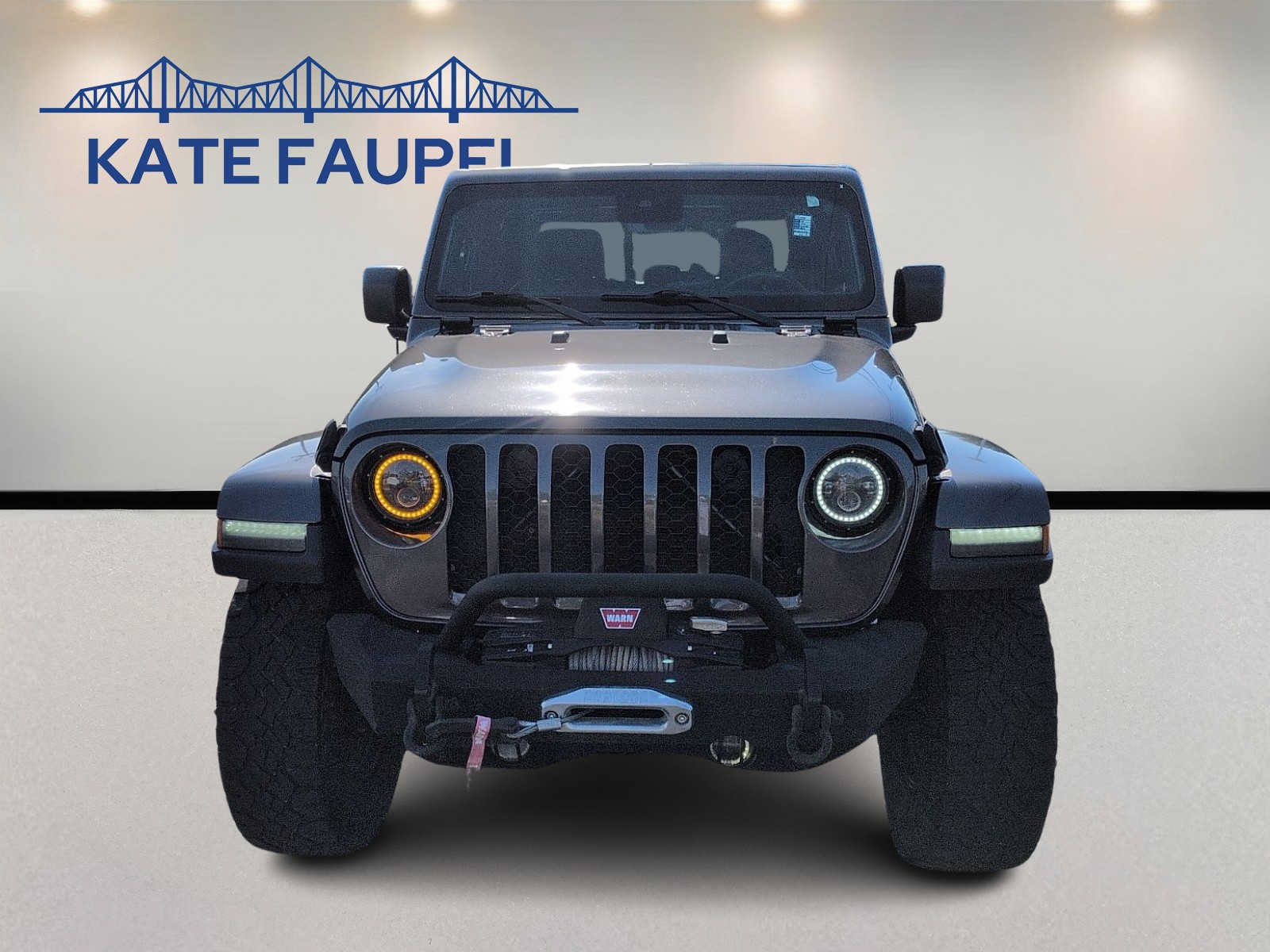 Used 2021 Jeep Gladiator Sport AWD/4WD image 2
