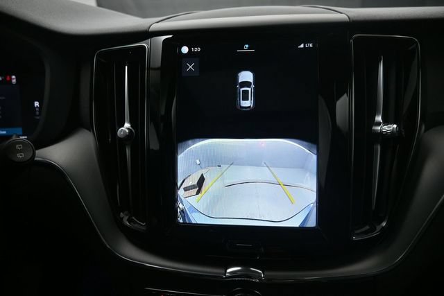 Certified 2024 Volvo XC60 B5 Core AWD/4WD image 12