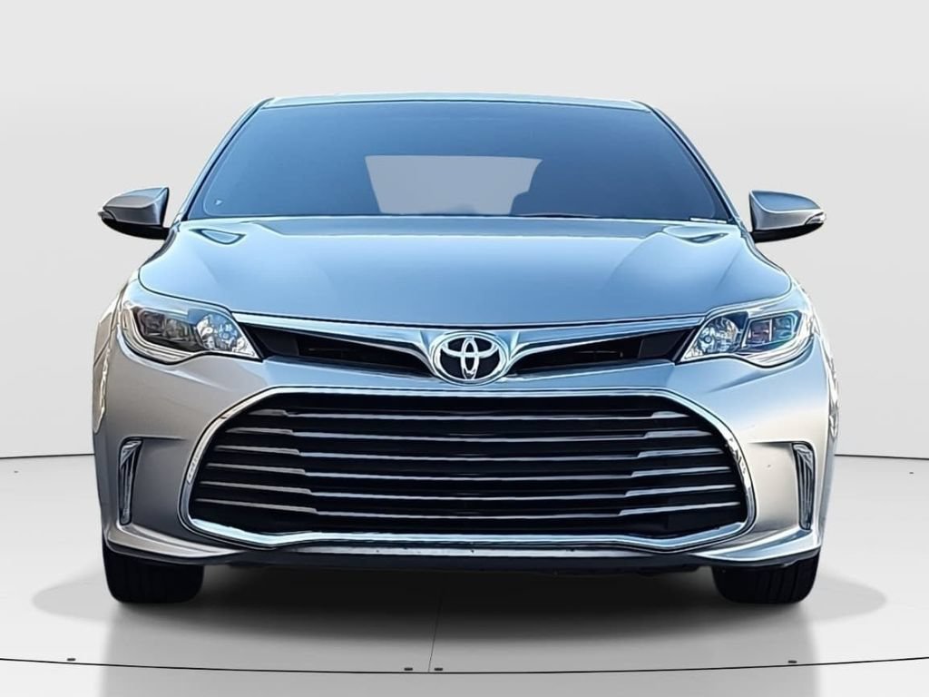 Used 2016 Toyota Avalon XLE Premium w/ Protection Package FWD image 2