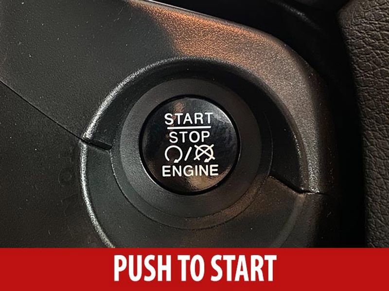 Used 2016 Jeep Renegade Latitude w/ Cold Weather Group image 14