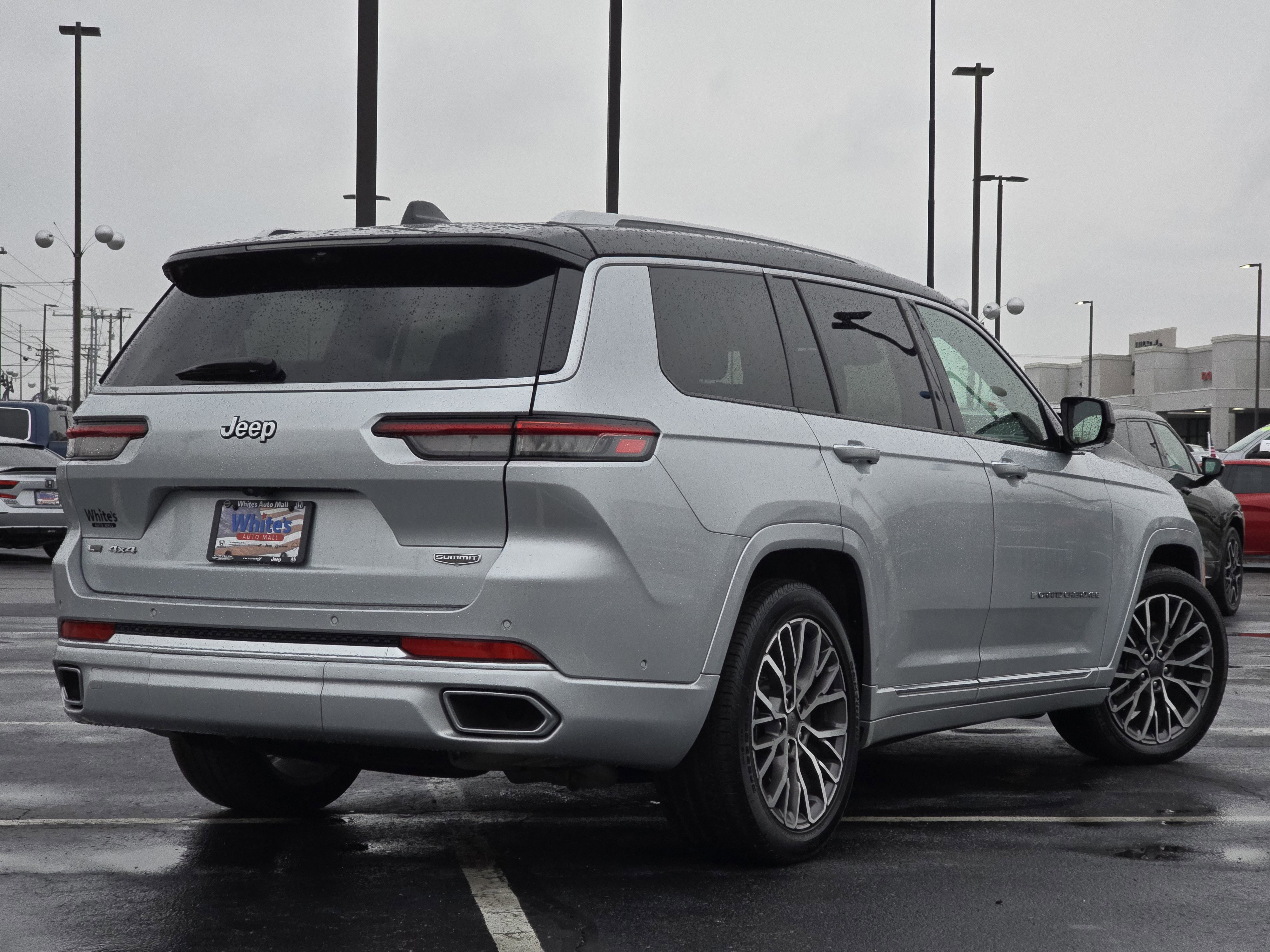 Used 2021 Jeep Grand Cherokee L Summit image 21