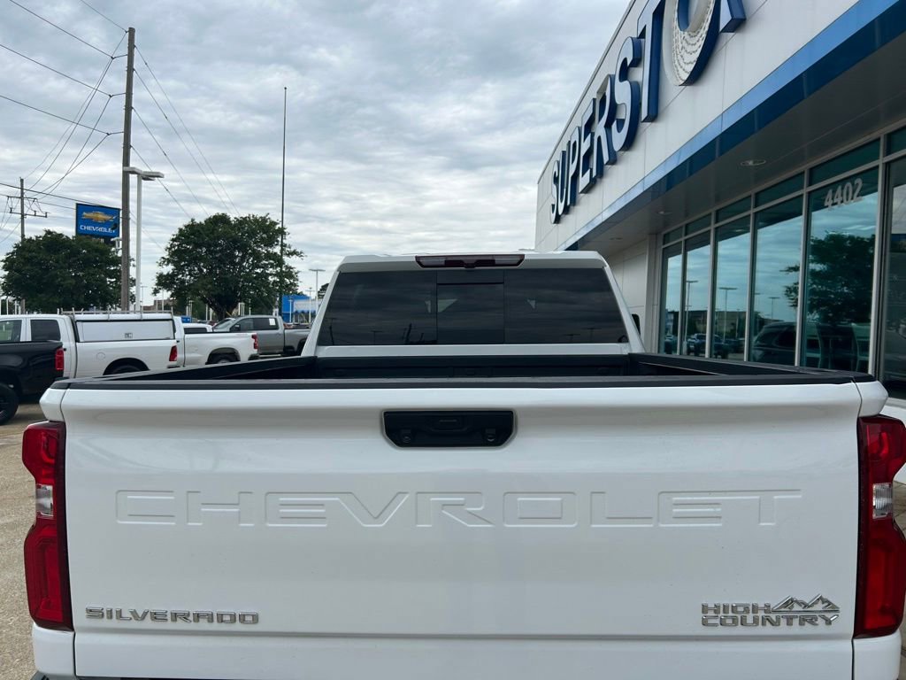 Used 2024 Chevrolet Silverado 3500 High Country AWD/4WD image 5