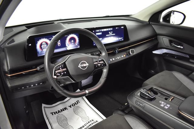 Used 2024 Nissan Ariya AWD image 13