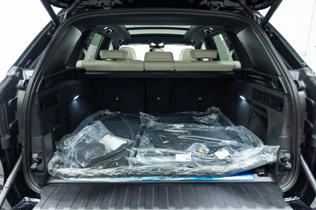 New 2026 BMW X5 xDrive50e image 13