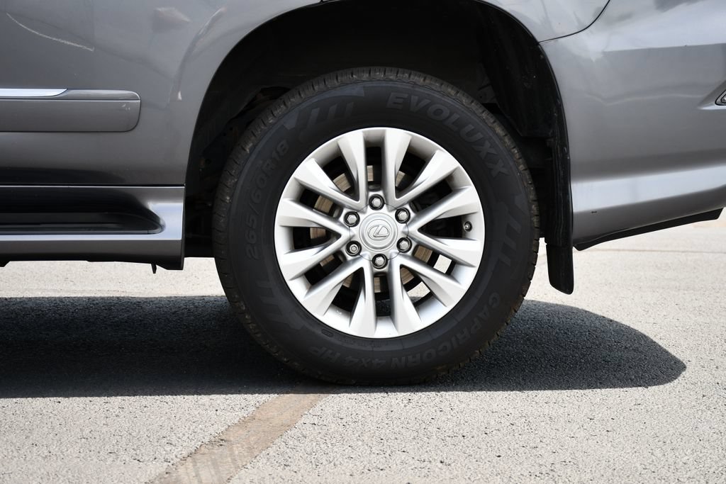 Used 2016 Lexus GX 460 w/ Premium Package AWD/4WD image 11