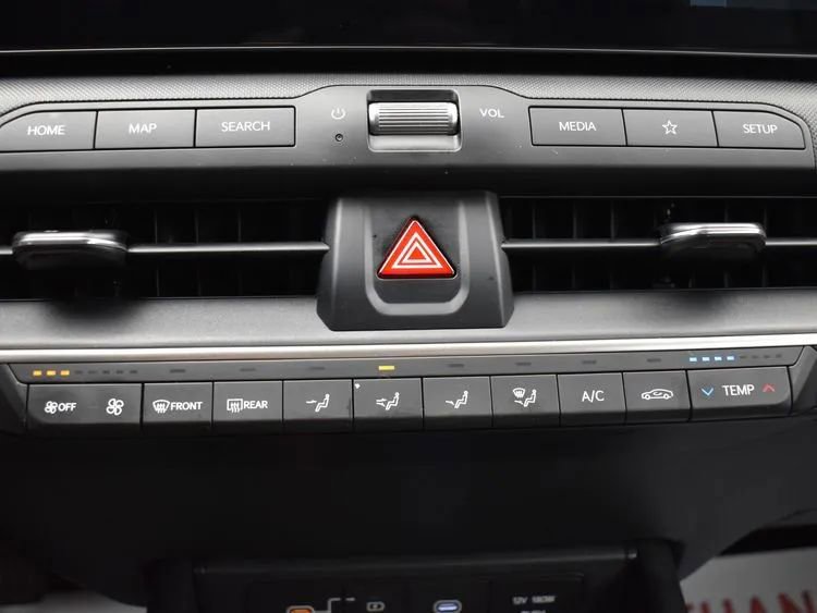 Used 2025 Kia K4 image 32