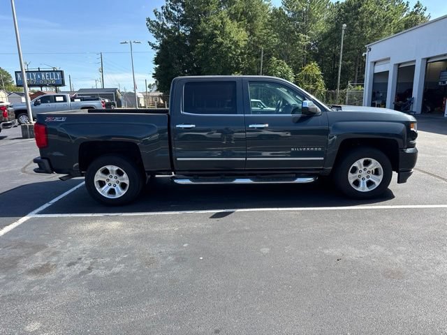 Used 2017 Chevrolet Silverado 1500 LTZ Z71 w/ LTZ Plus Package AWD/4WD image 6