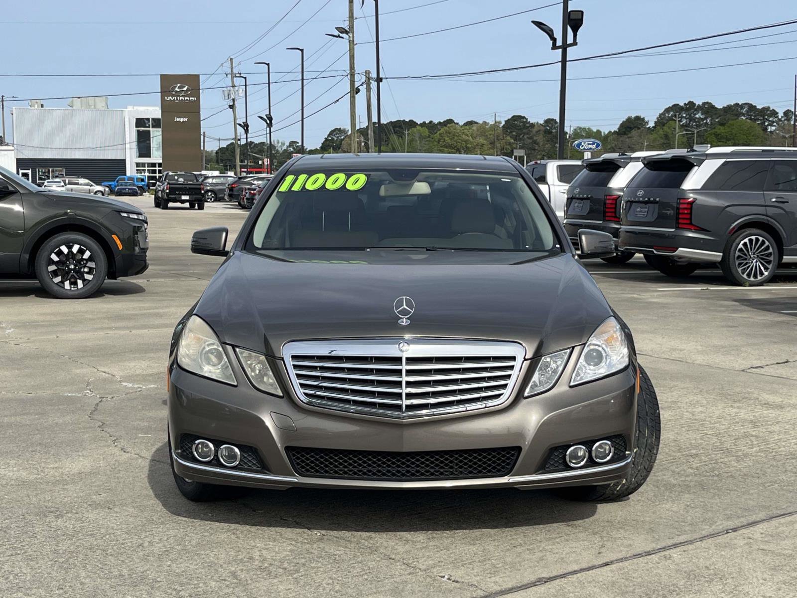 Used 2011 Mercedes-Benz E 350 4MATIC Sedan image 2