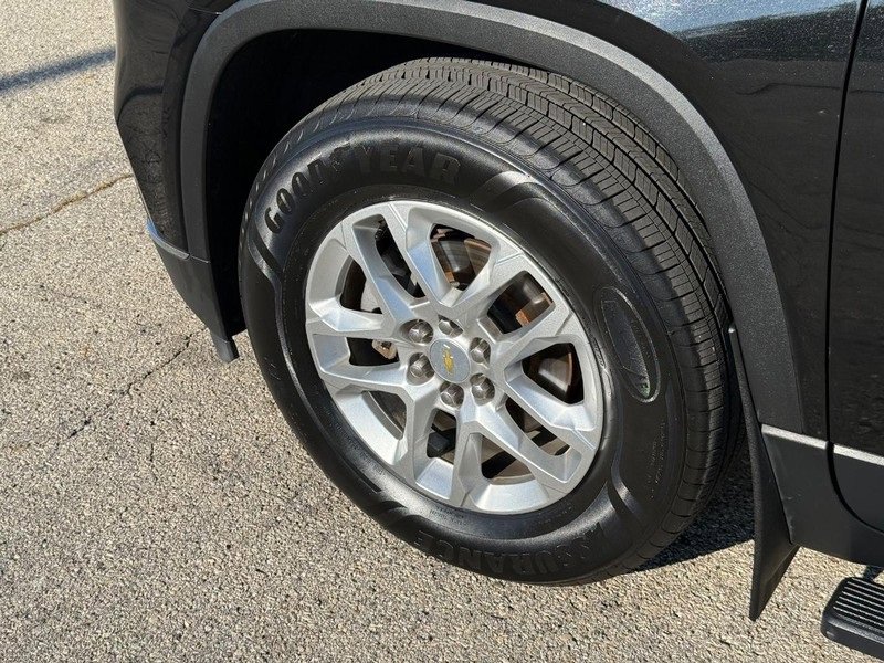 Used 2019 Chevrolet Traverse LT image 10