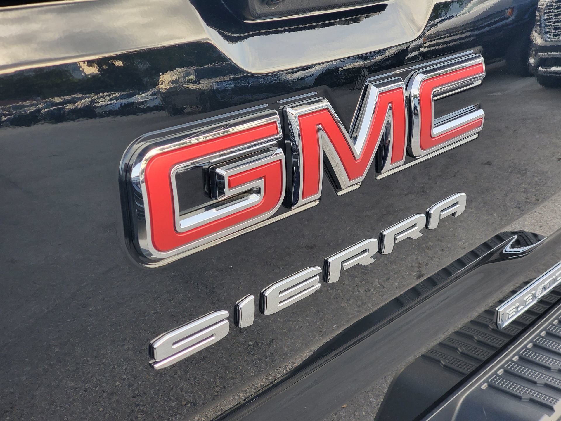 Used 2026 GMC Sierra 1500 Elevation AWD/4WD image 6