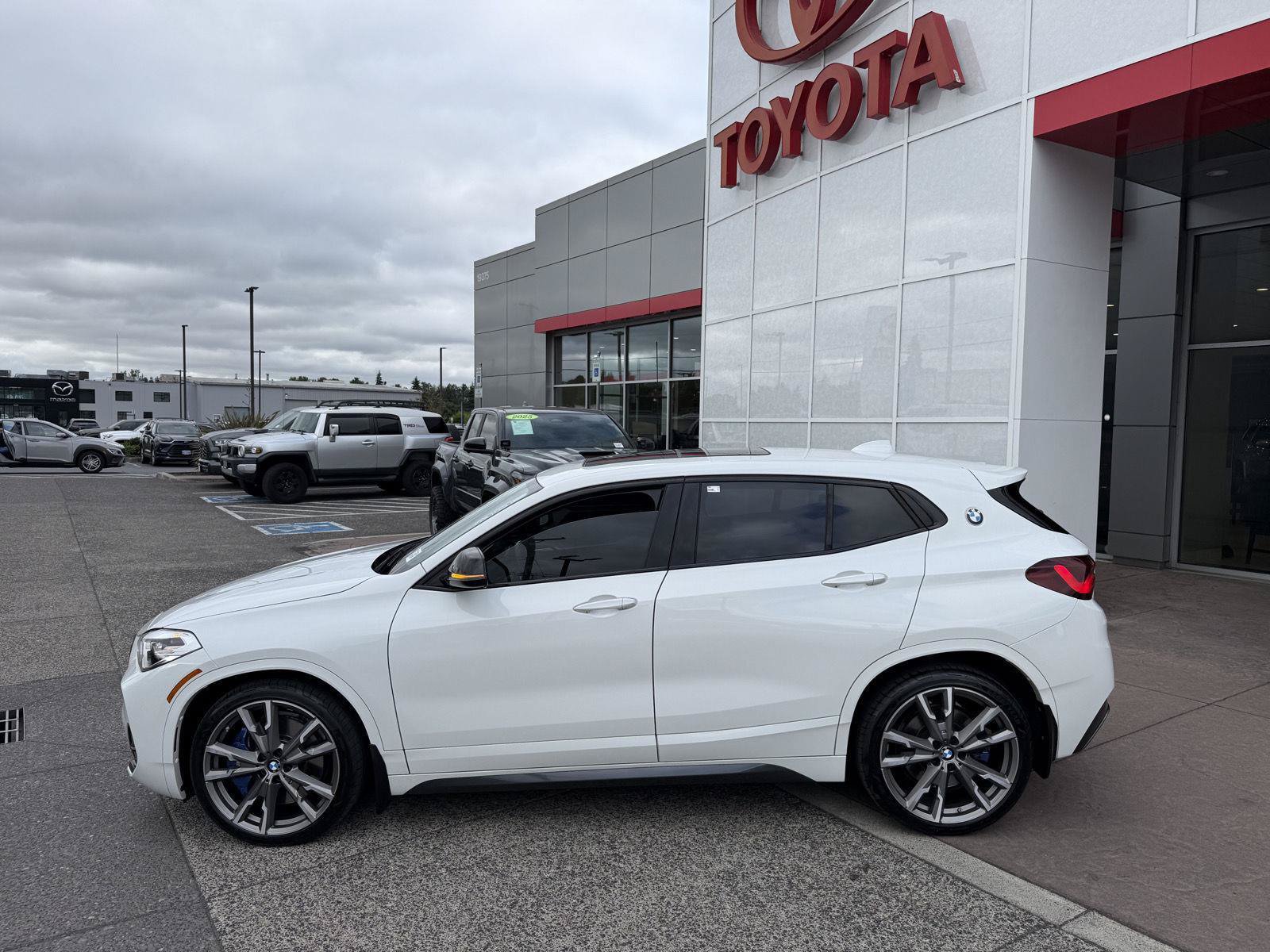 Used 2022 BMW X2 M35i w/ Premium Package AWD/4WD image 3