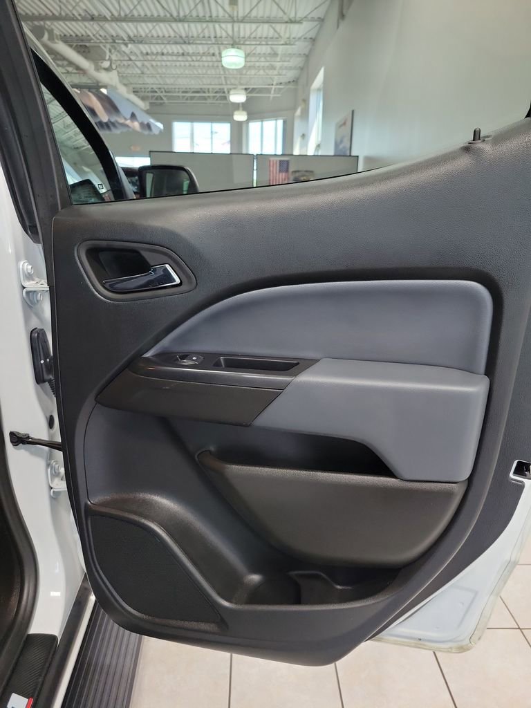 Used 2022 Chevrolet Colorado Z71 AWD/4WD image 18