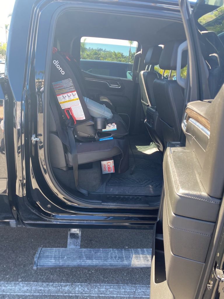 Used 2023 Chevrolet Silverado 1500 LT Trail Boss w/ LT Trail Boss Premium Package image 9