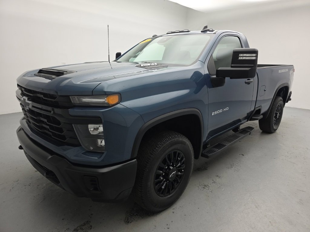 Used 2025 Chevrolet Silverado 2500 W/T image 6