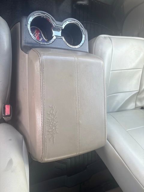 Used 2010 Ford F350 Lariat image 18