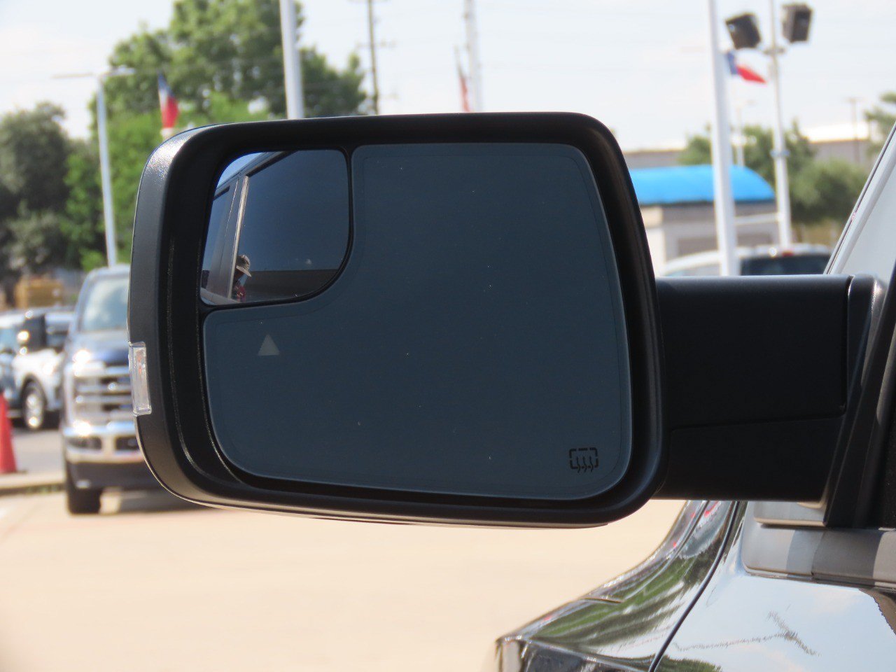Used 2023 RAM 1500 Limited w/ Night Edition AWD/4WD image 18