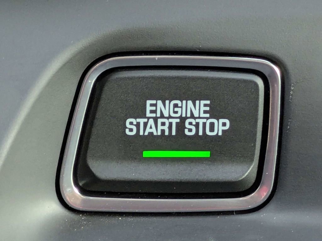 Used 2022 Chevrolet Camaro LT w/ Technology Package RWD image 28