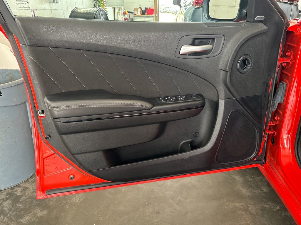 Used 2023 Dodge Charger SXT w/ Blacktop Package image 13