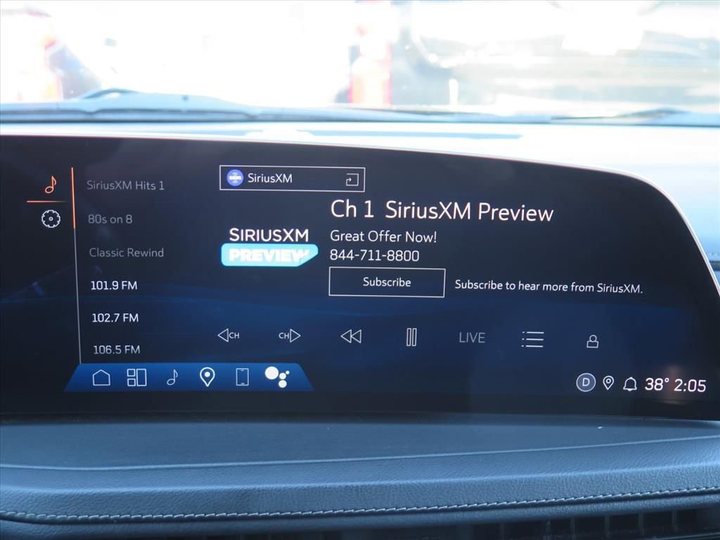 Used 2024 Cadillac XT4 Premium Luxury image 16