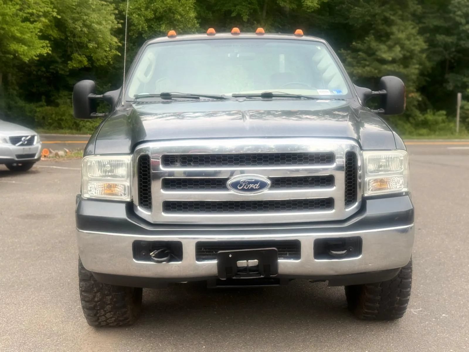 Used 2005 Ford F350 XLT AWD/4WD image 2