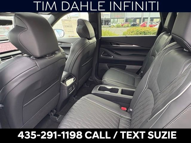 New 2026 INFINITI QX60 Autograph w/ Dark Cargo Package image 13