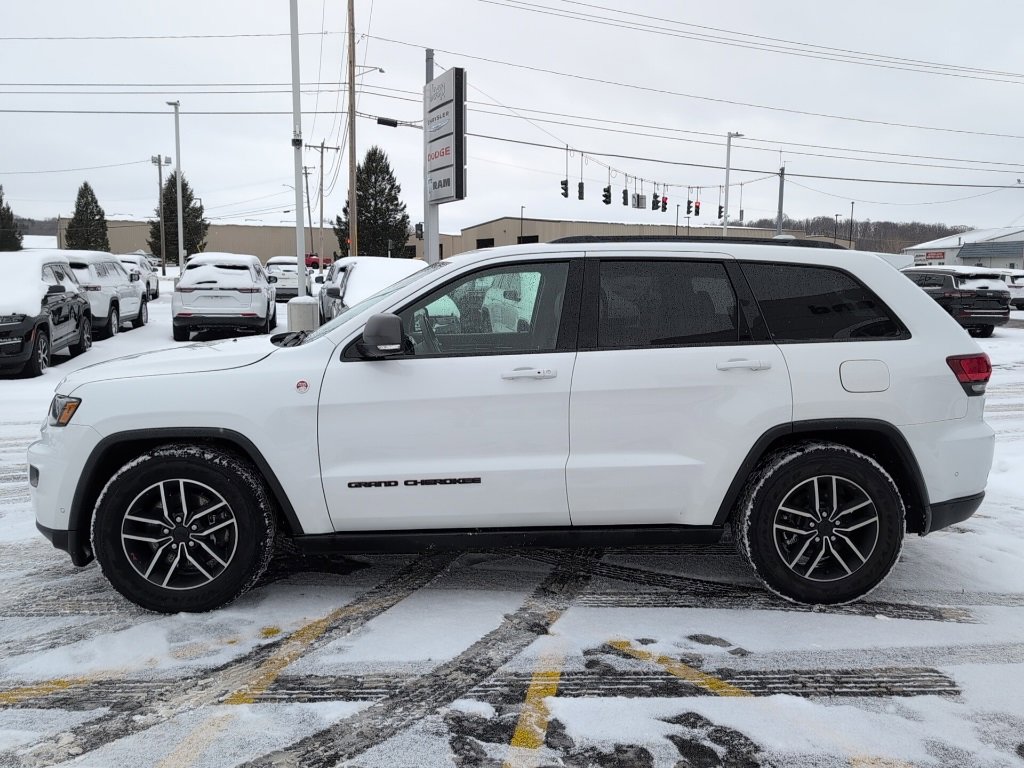 Used 2021 Jeep Grand Cherokee Trailhawk w/ Trailhawk Luxury Group image 4