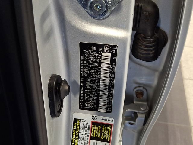 Used 2015 Toyota Corolla L FWD image 26
