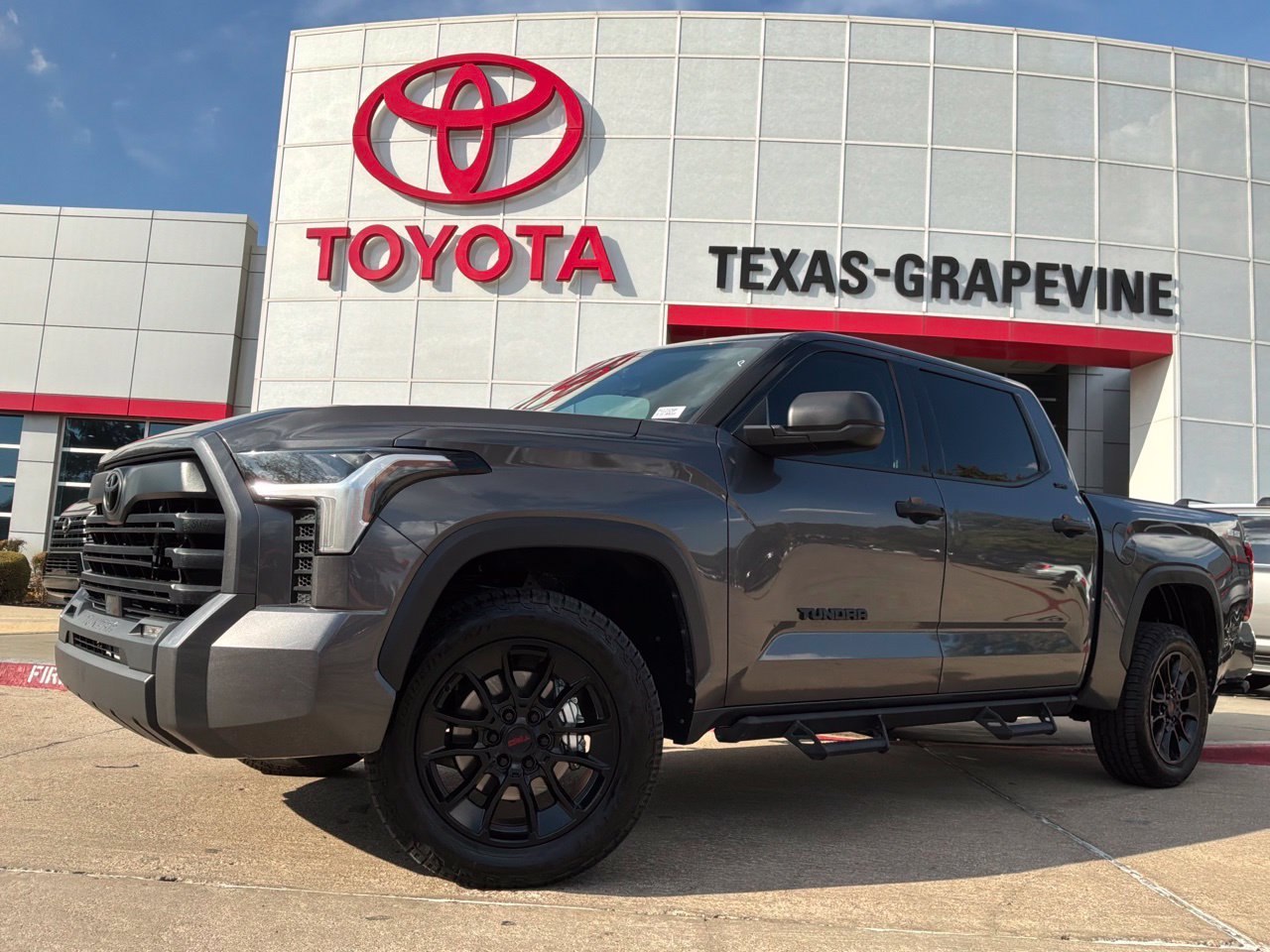 Used 2023 Toyota Tundra SR5 AWD/4WD image 2