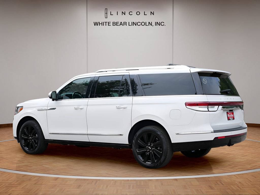 Used 2024 Lincoln Navigator L Reserve AWD/4WD image 7