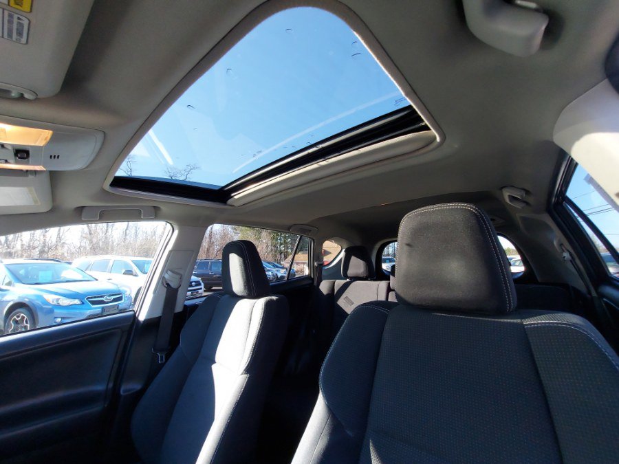 Used 2016 Toyota RAV4 XLE AWD/4WD image 17