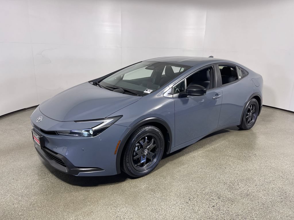 Certified 2024 Toyota Prius LE FWD image 7